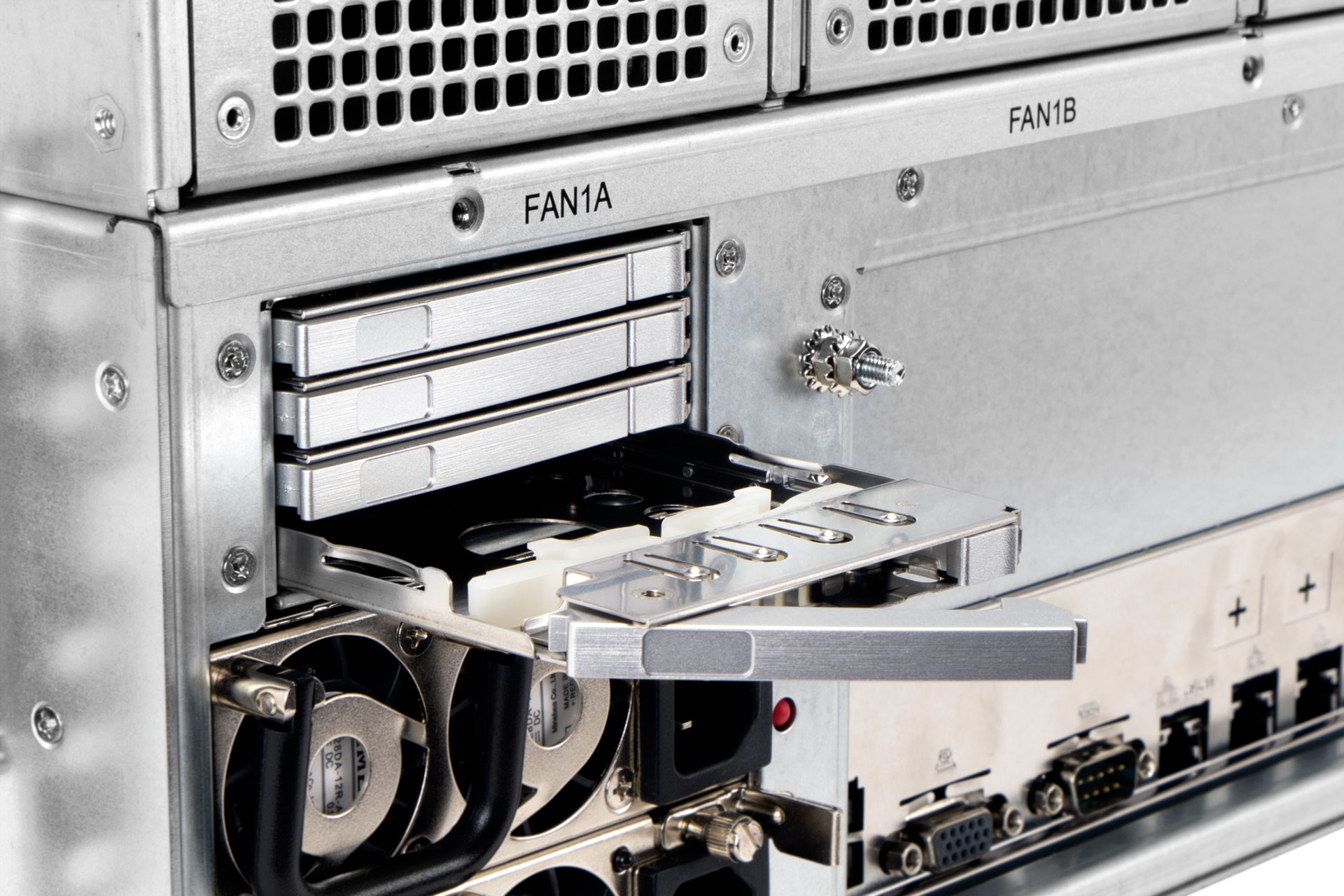 IW-RS448-05 - server system assembly